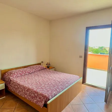 Apartament Iss Travel, La Ginestra - 2-bedroom With Terrace And View Over Tavolara Island *