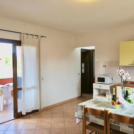 Iss Travel, La Ginestra - 2-bedroom With Terrace And View Over Tavolara Island San Teodoro (Sardinia)