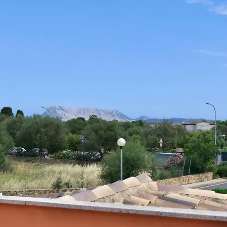 Iss Travel, La Ginestra - 2-bedroom With Terrace And View Over Tavolara Island San Teodoro (Sardinia)