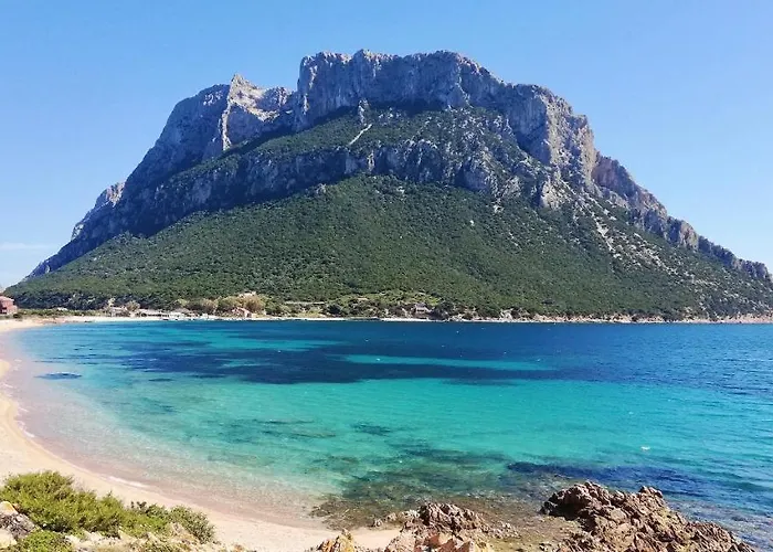 Iss Travel, La Ginestra - 2-bedroom With Terrace And View Over Tavolara Island Apartment