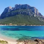 Iss Travel, La Ginestra - 2-bedroom With Terrace And View Over Tavolara Island Appartement